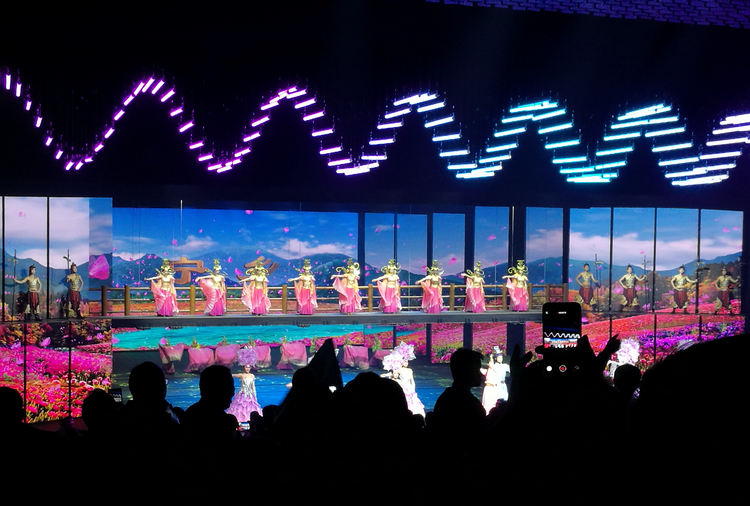 yp街机特种陶瓷有限公司举行2019年炭河古城一日游